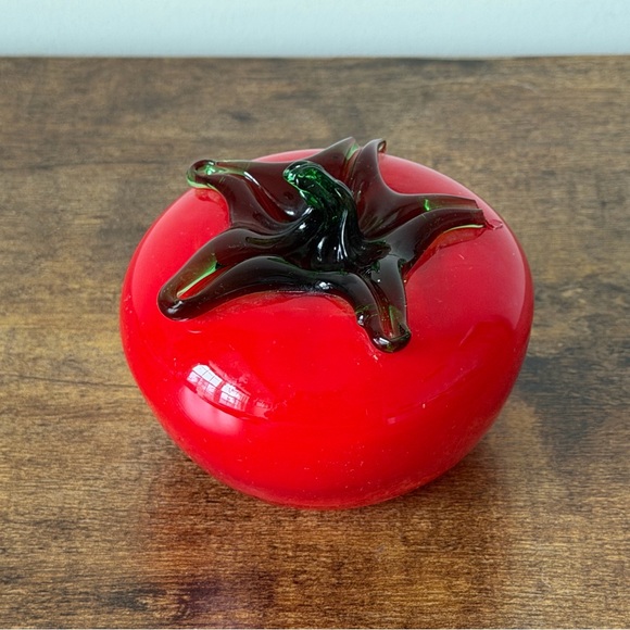 Vintage Italian Art Glass Tomato Paperweight - Picture 6 of 10